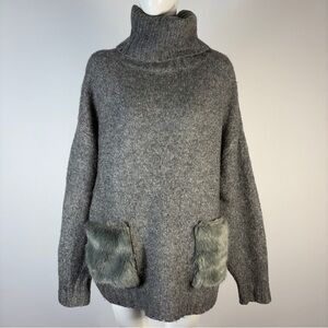 Zara Charcoal Turtleneck Sweater with Plush Pockets M *Flaw